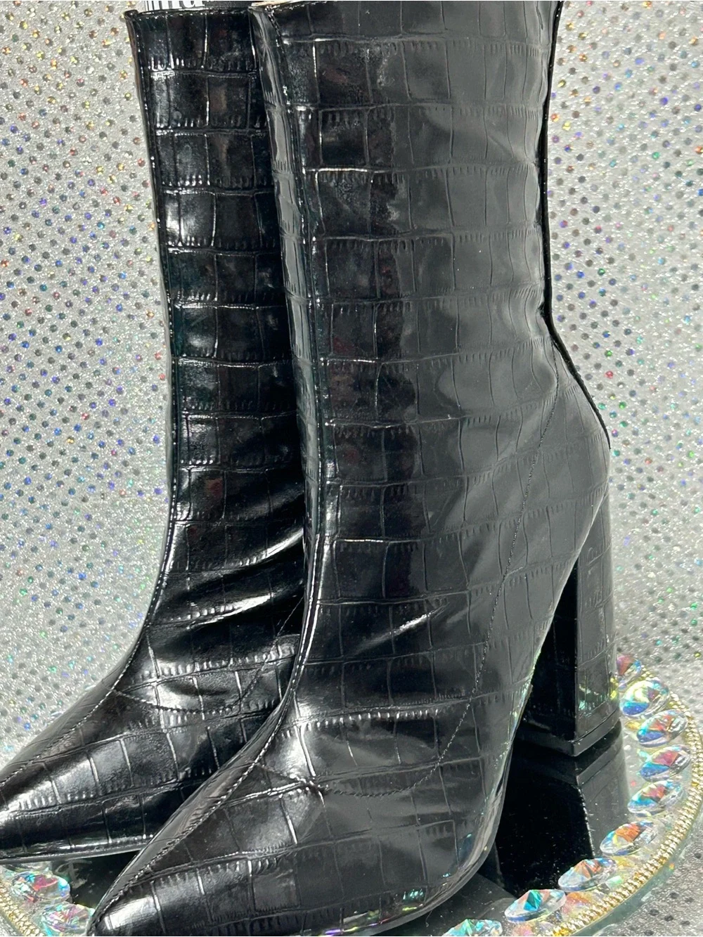 Fashion Nova Black Croc-Embossed Pointed Toe Ankle Boots - Size 9